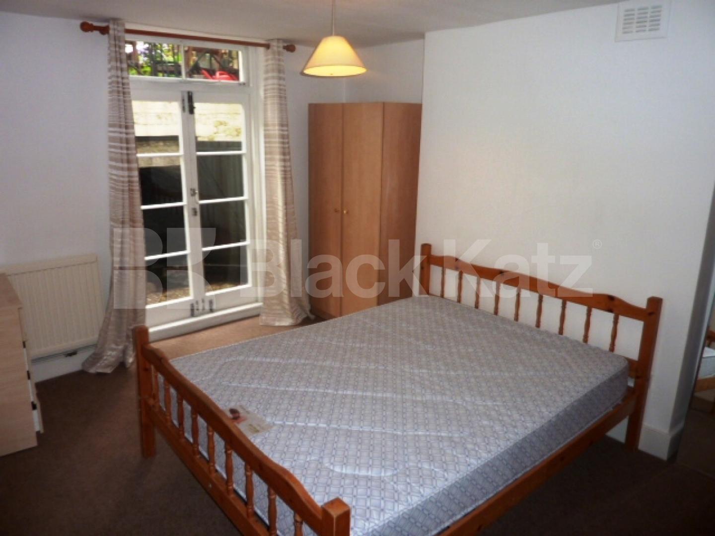 			CLOSE TO REGENTS PARK!, 2 Bedroom, 1 bath, 1 reception Flat			 Lisson Grove, MARYLEBONE